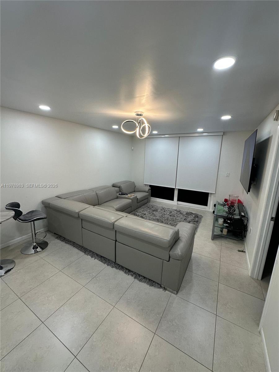 PLANTATION FOREST CONDO - Residential Lease