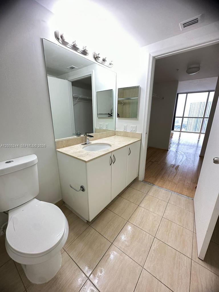 OPERA TOWER CONDO - Residential Lease