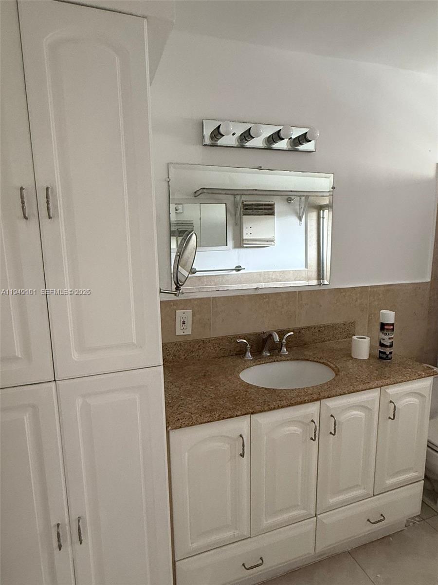 10250 W Bay Harbor Dr 2C