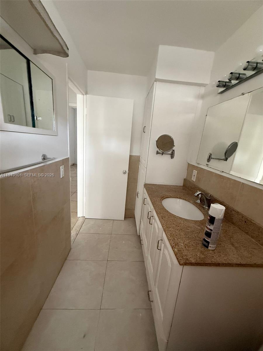 10250 W Bay Harbor Dr 2C