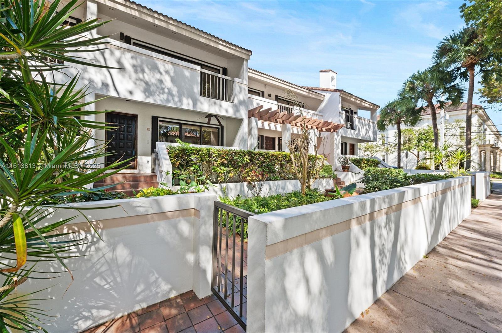 BILTMORE COURT VILLAS CON - Residential