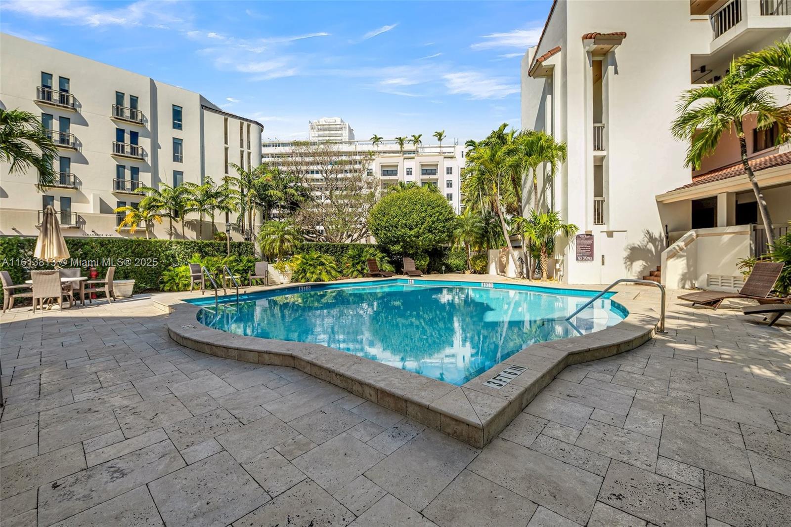 BILTMORE COURT VILLAS CON - Residential
