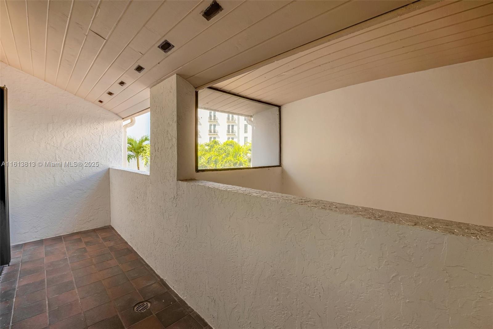BILTMORE COURT VILLAS CON - Residential