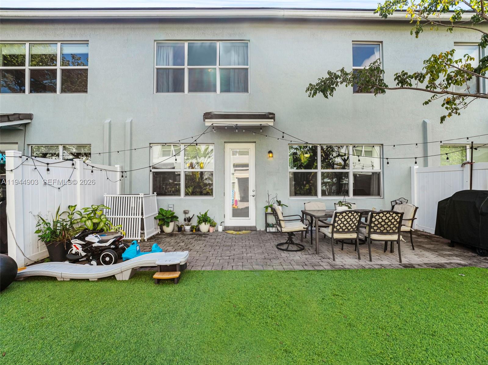 HILLCREST COUNTRY CLUB NO - Residential