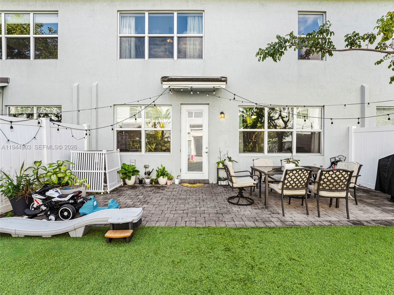 HILLCREST COUNTRY CLUB NO - Residential