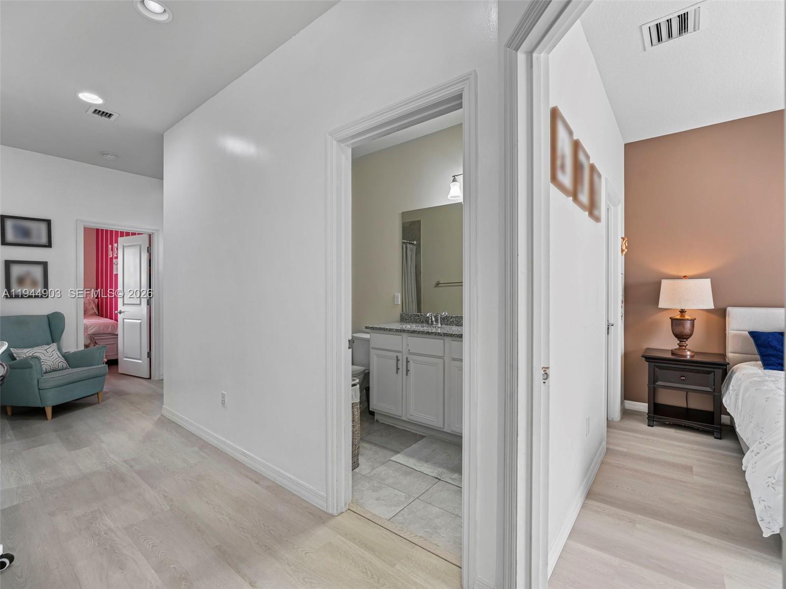 HILLCREST COUNTRY CLUB NO - Residential