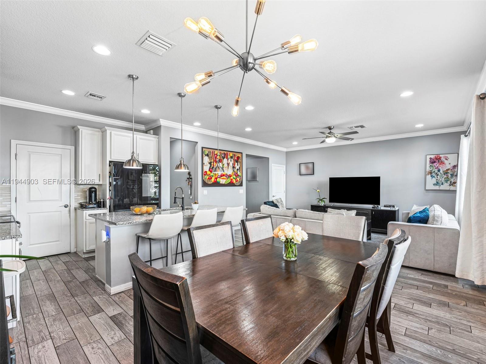 HILLCREST COUNTRY CLUB NO - Residential