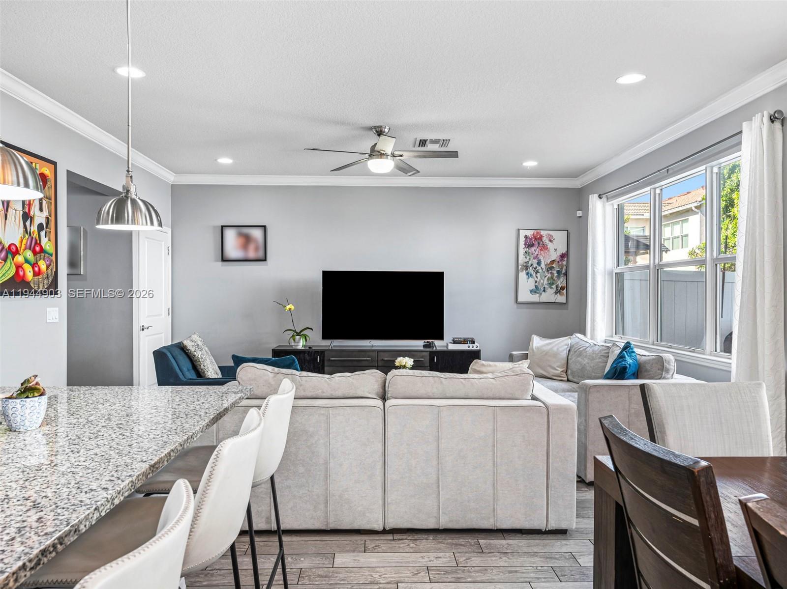 HILLCREST COUNTRY CLUB NO - Residential