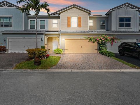 3953 Black Olive Ln Hollywood FL 33021