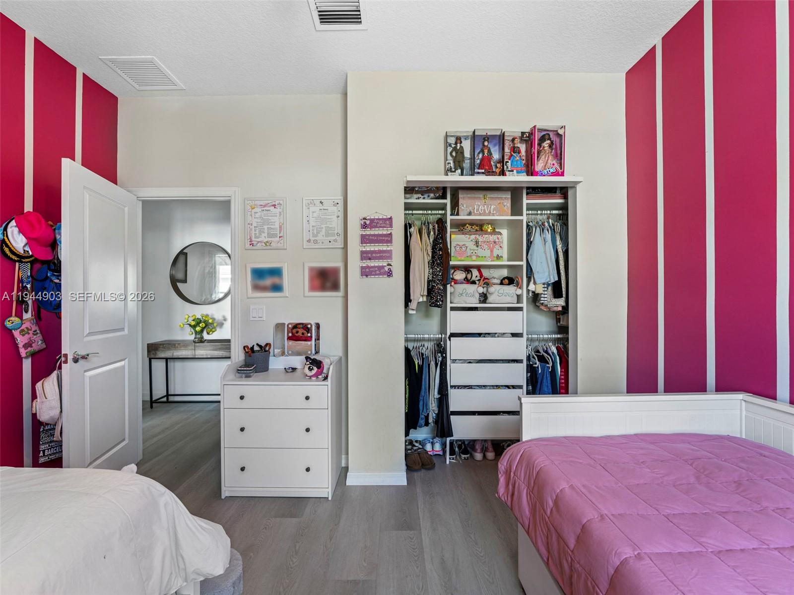 HILLCREST COUNTRY CLUB NO - Residential