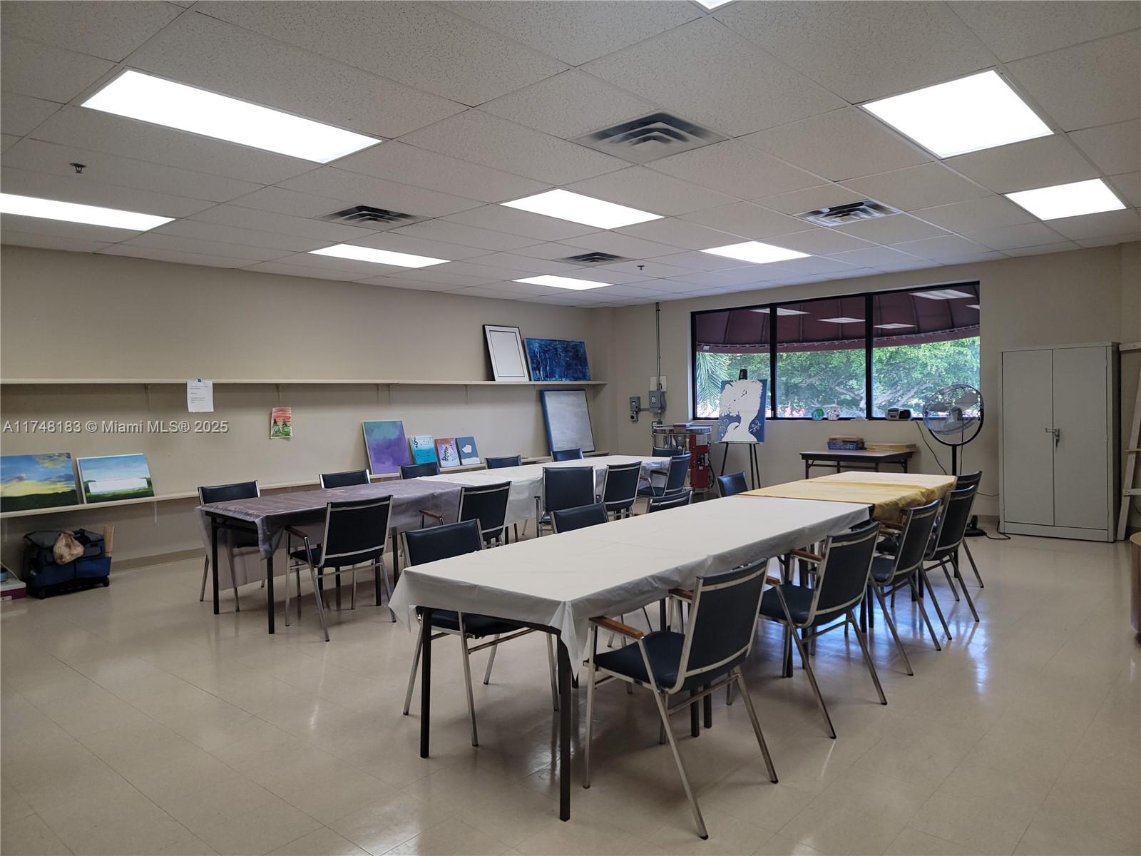 HOLLYBROOK GOLF - Residential