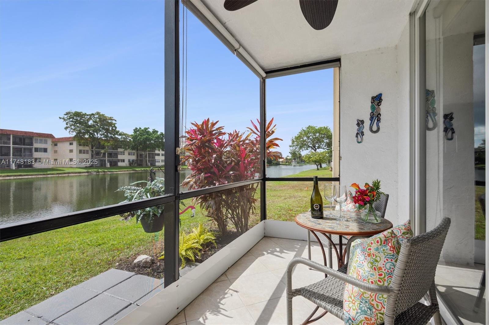 HOLLYBROOK GOLF - Residential