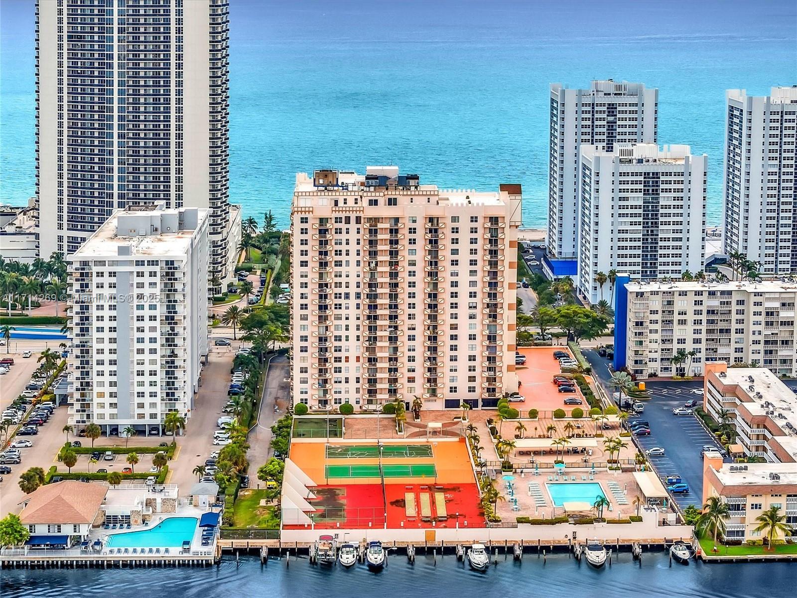 1865 S Ocean Dr 10B, Hallandale Beach, Broward County, Florida - 1 Bedrooms  
2 Bathrooms - 