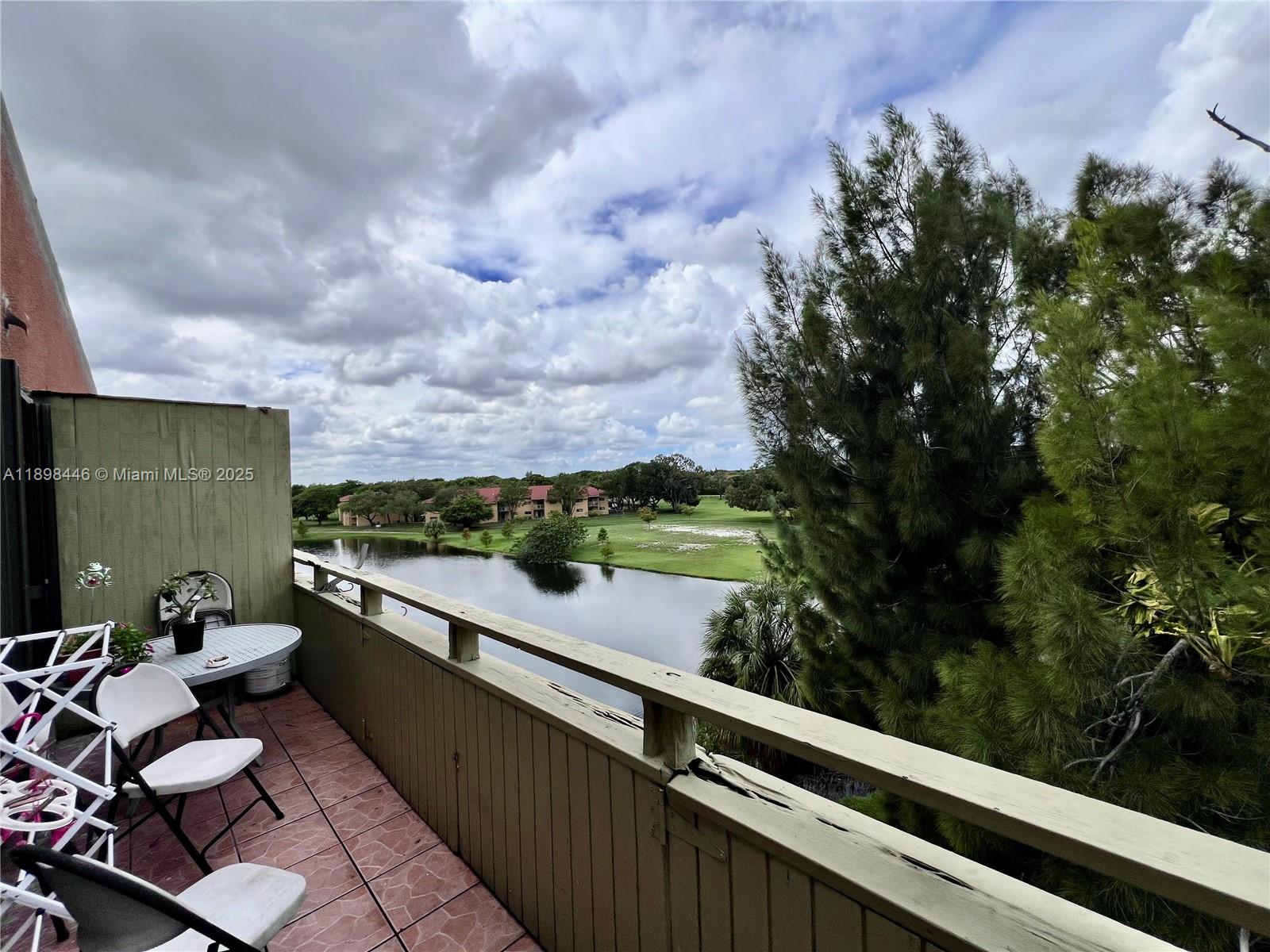 LAKEVIEW GARDENS AT MIAMI - Residential