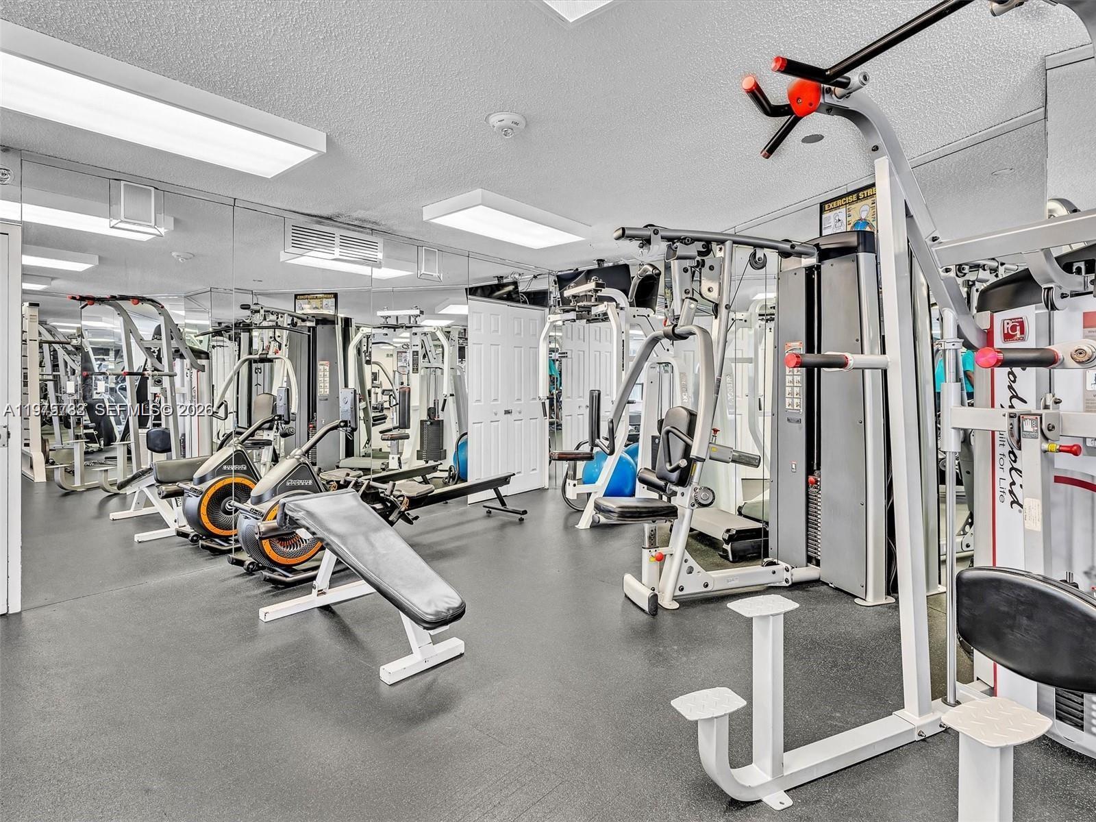 MYSTIC POINTE TOWER 500 C - Residential Lease