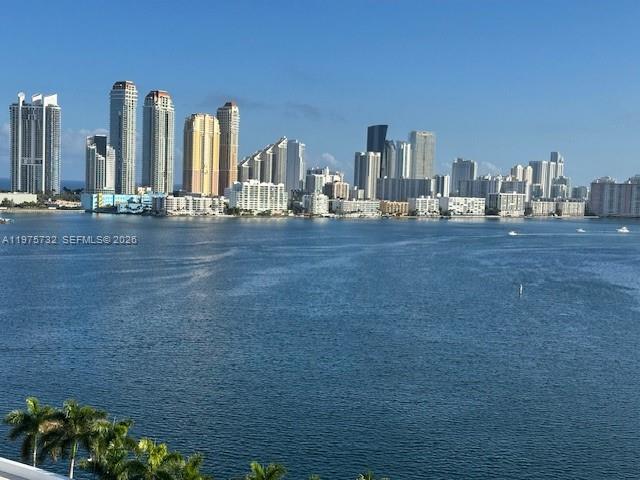 3530 Mystic Pointe Dr 1611