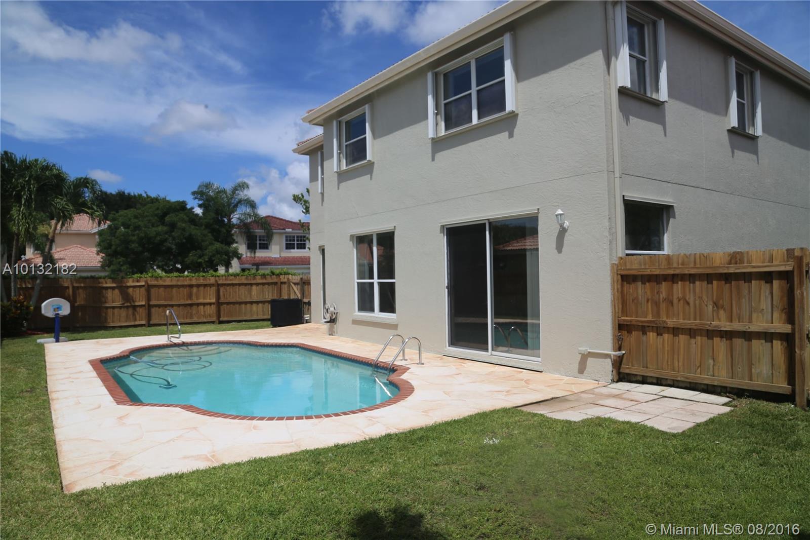 Symphony Lakes at Boca Ra - Residential