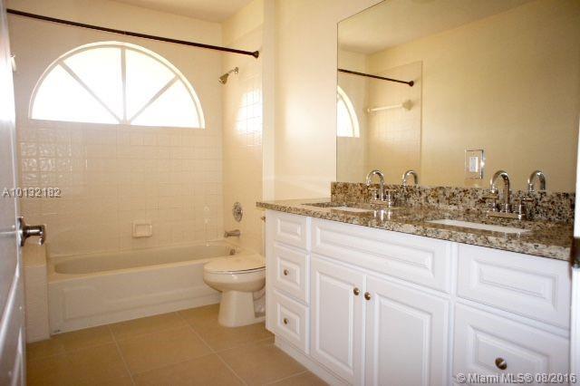 Symphony Lakes at Boca Ra - Residential