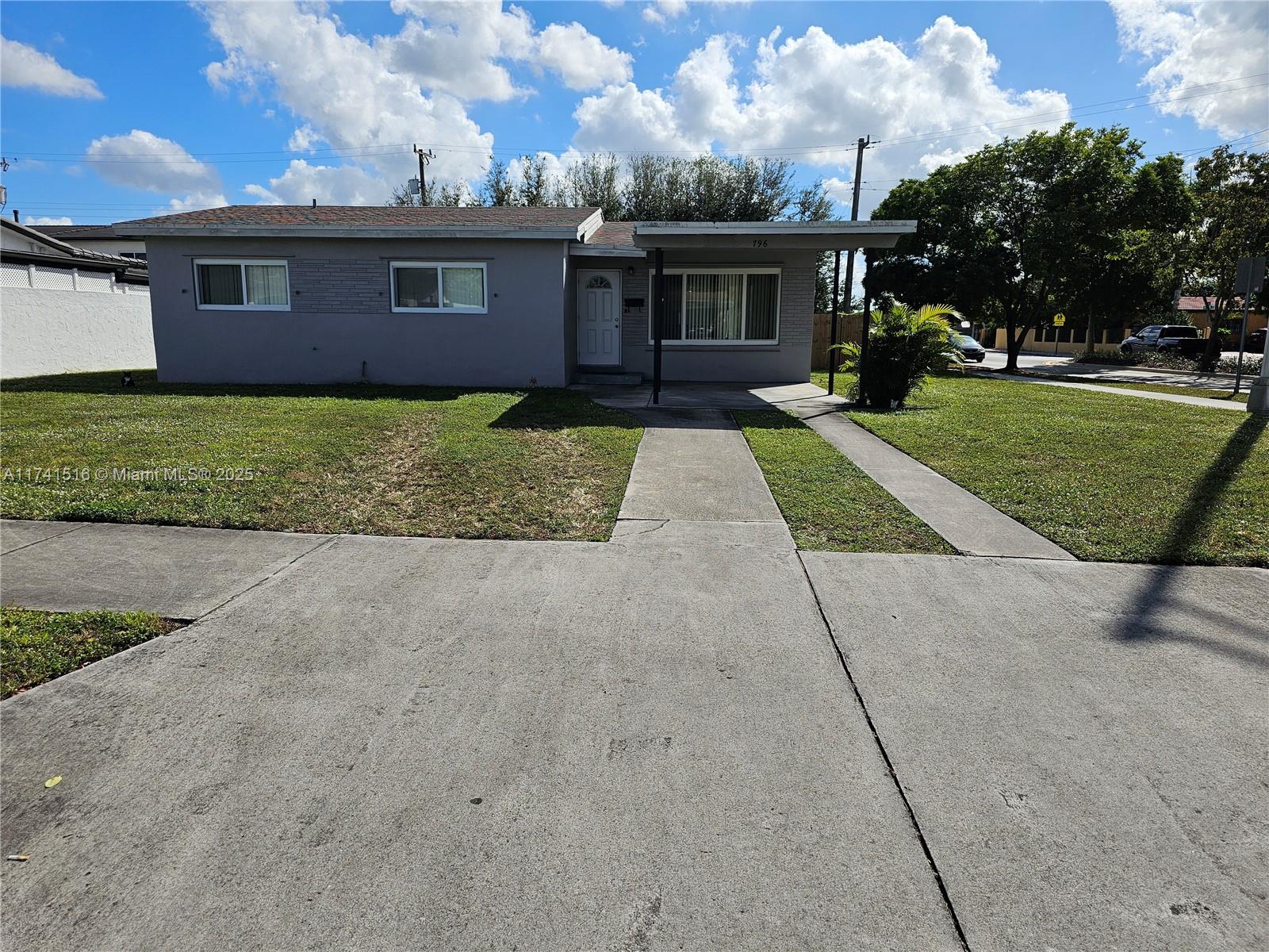 Photo 1 of 796 W 69th Pl, Hialeah, Florida, $530,000, Web #: 11741516