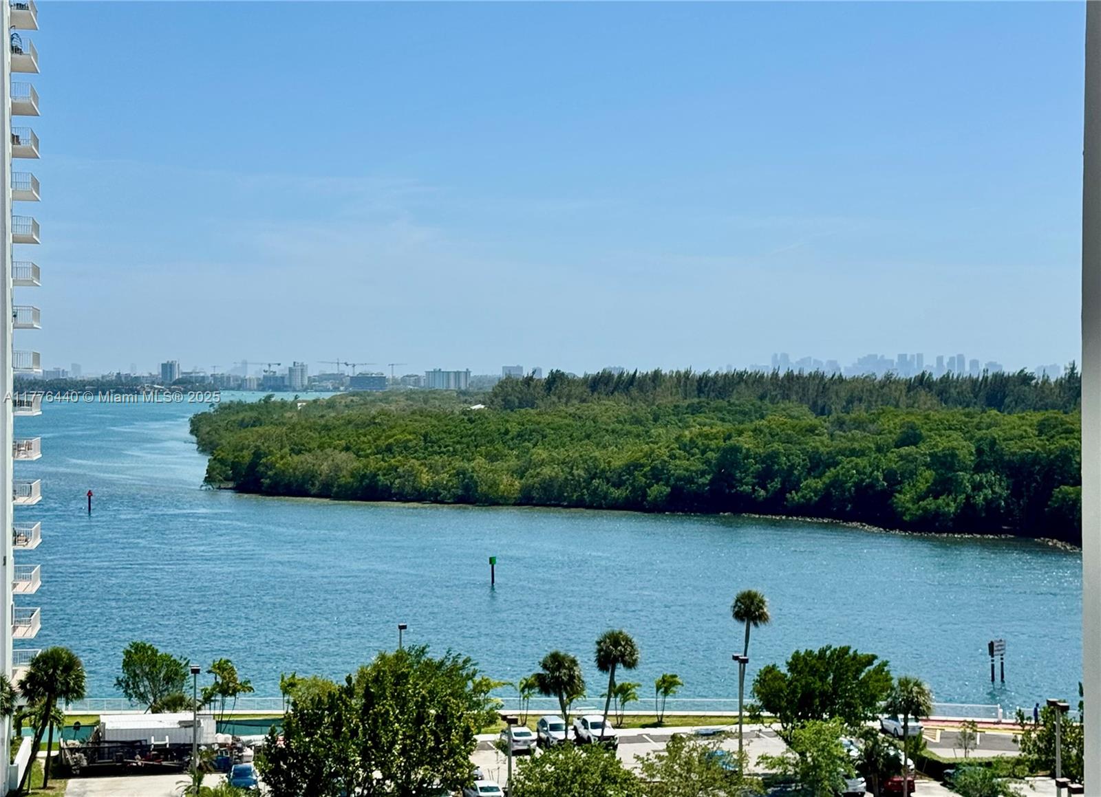 400 Kings Point Dr 919, Sunny Isles Beach, Miami-Dade County, Florida - 2 Bedrooms  
2 Bathrooms - 