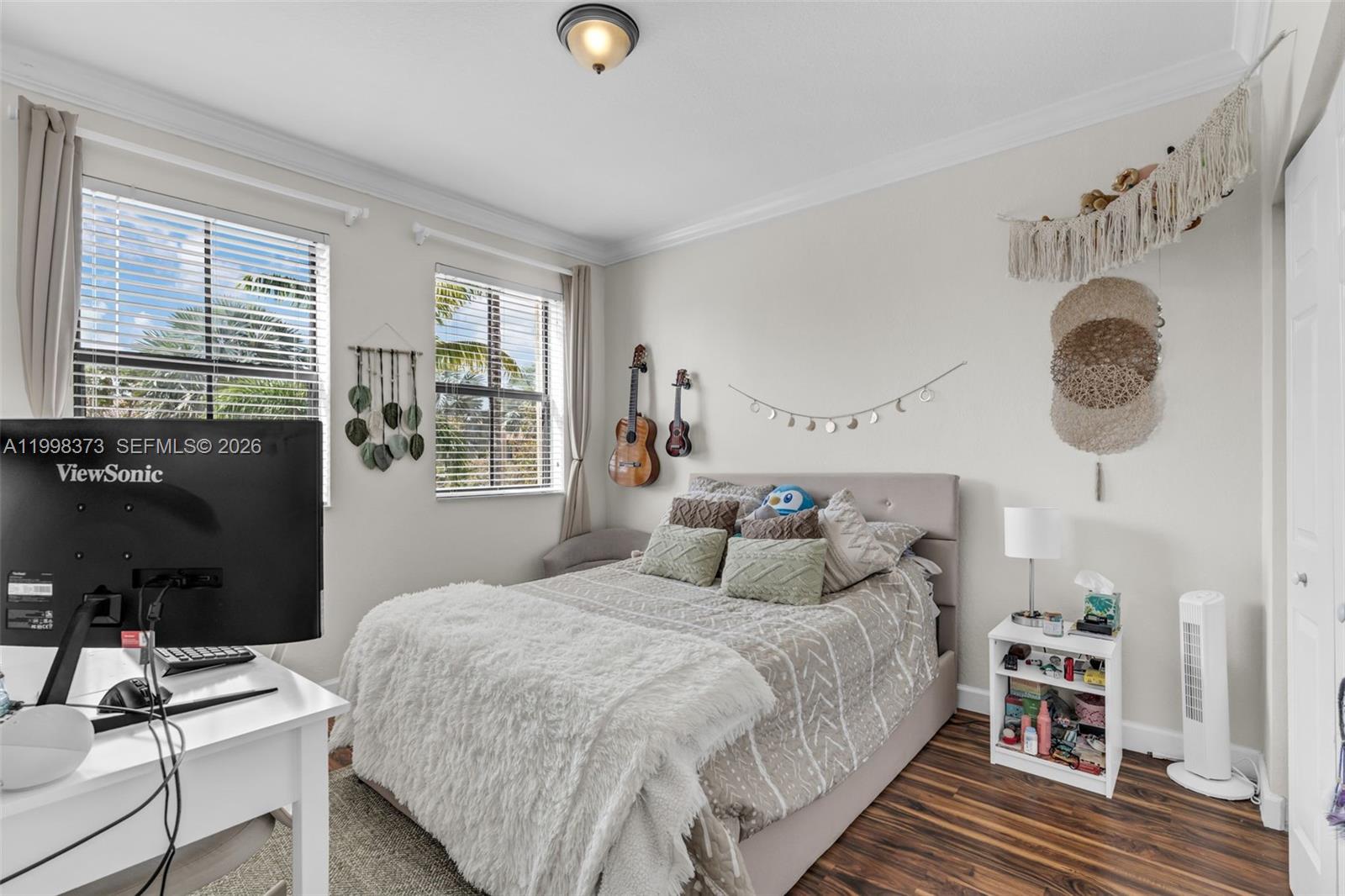 SILVER PALM EAST SEC TWO - Residential Lease