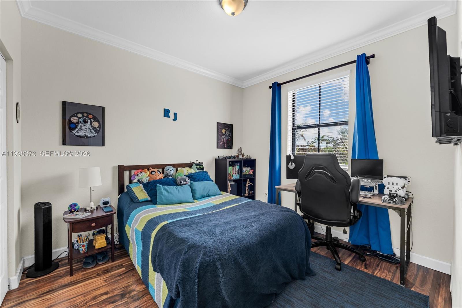 SILVER PALM EAST SEC TWO - Residential Lease