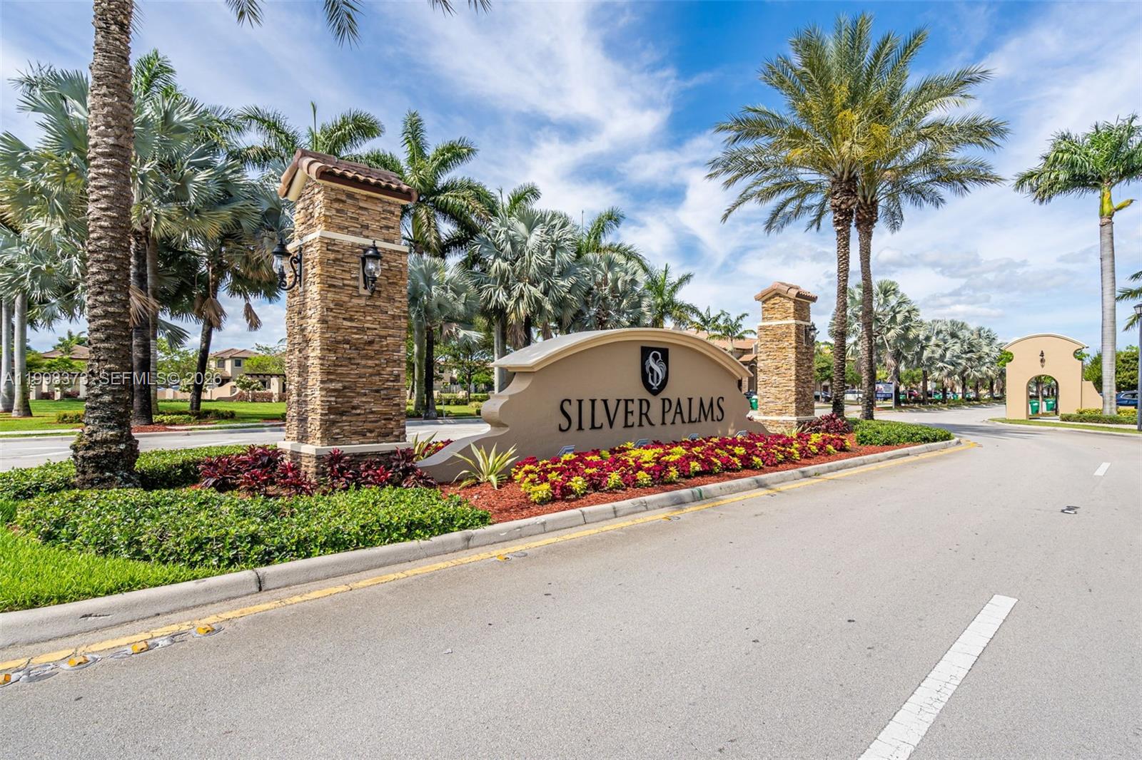 SILVER PALM EAST SEC TWO - Residential Lease