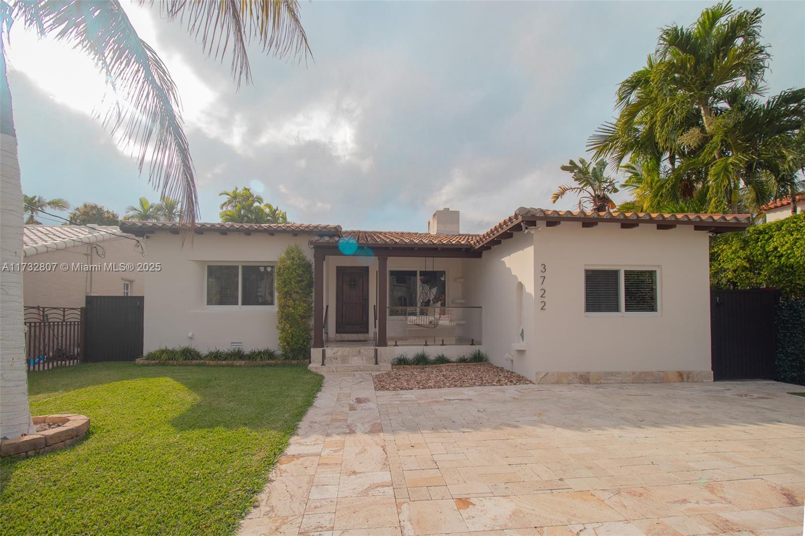 Property for Sale at 3722 Royal Palm Ave, Miami Beach, Miami-Dade County, Florida - Bedrooms: 3 
Bathrooms: 3  - $2,850,000