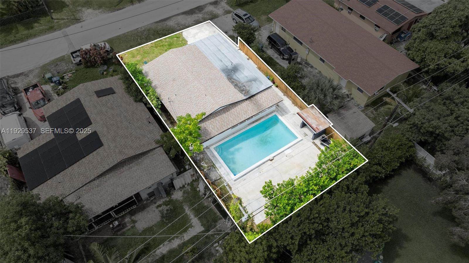 BISCAYNE SHORES UNIT 4 - Residential