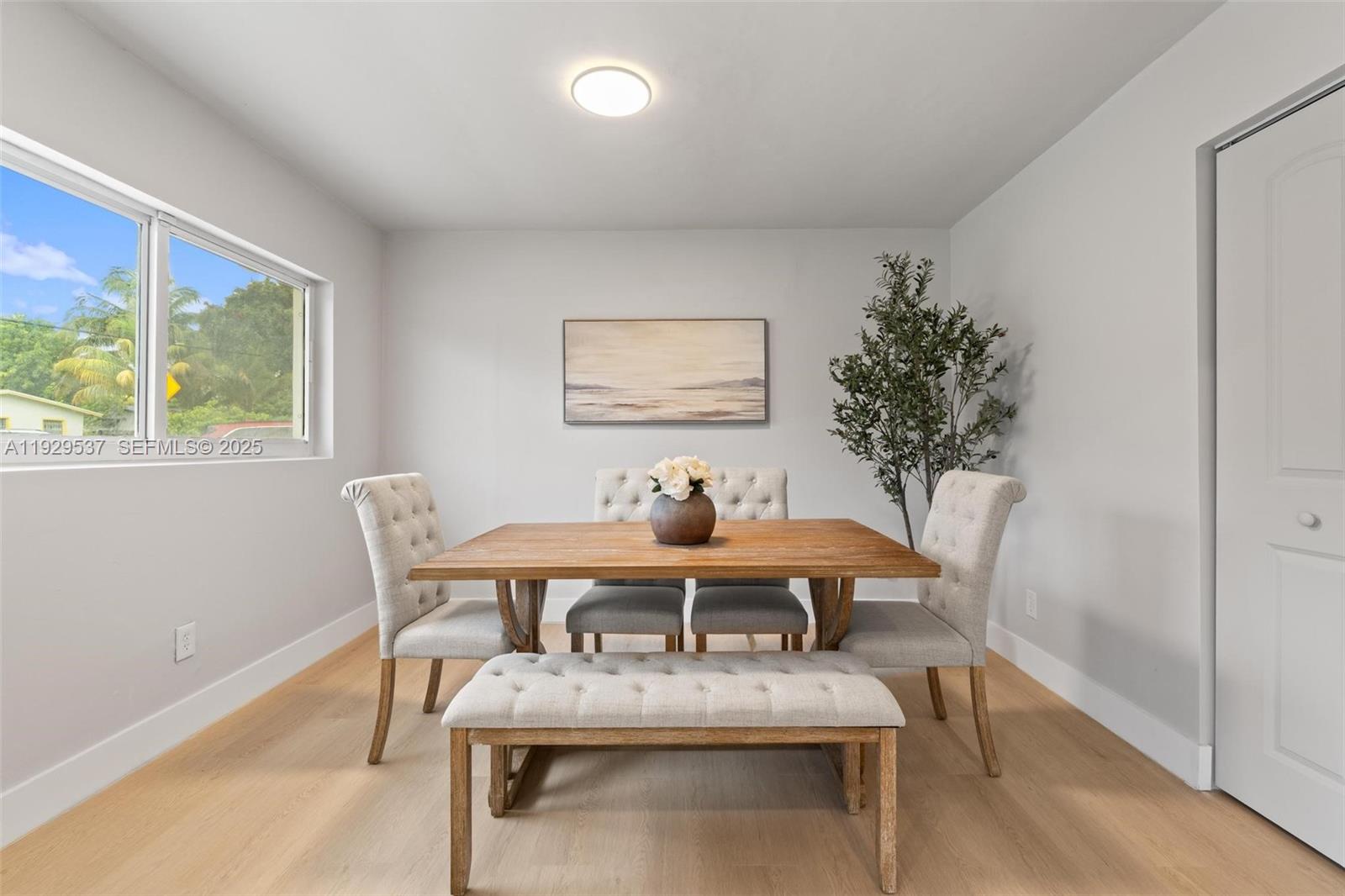 BISCAYNE SHORES UNIT 4 - Residential