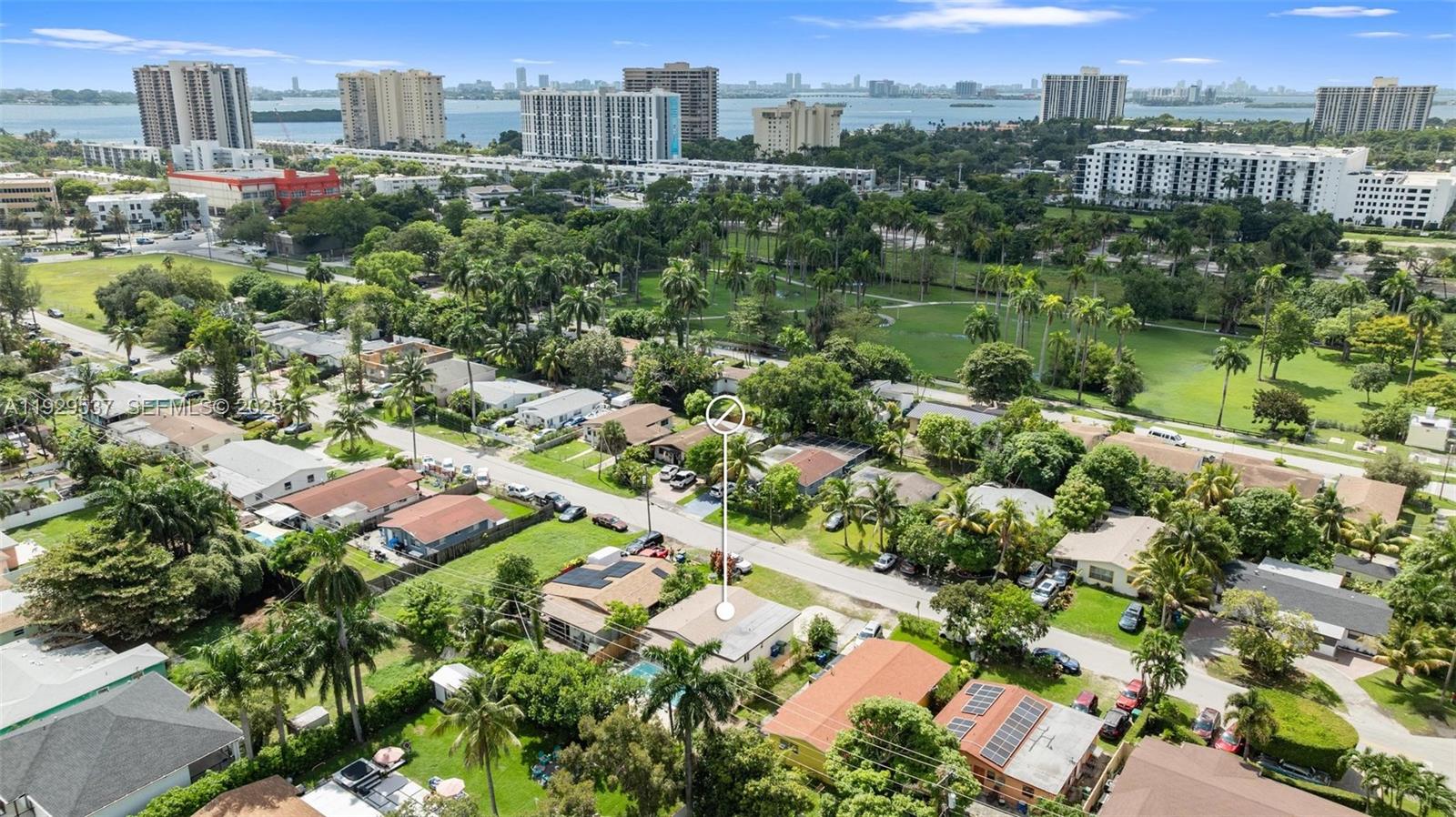 BISCAYNE SHORES UNIT 4 - Residential