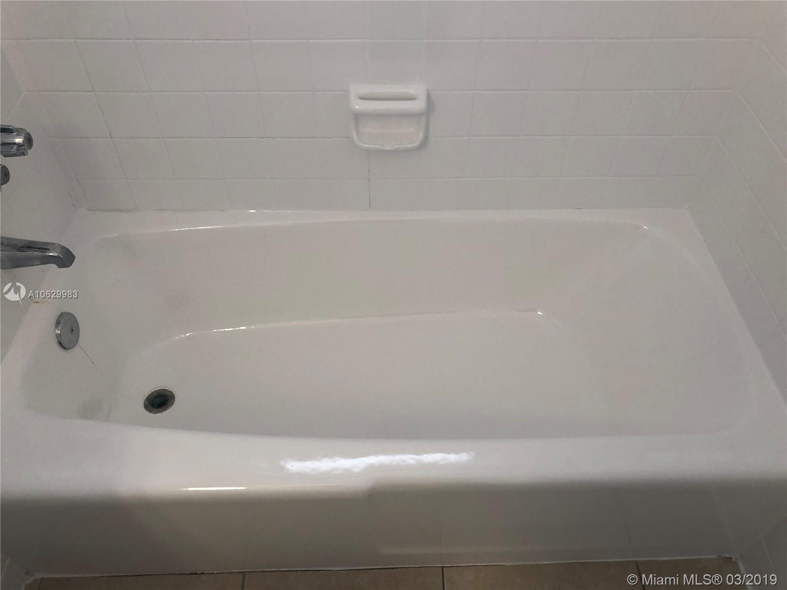 GRAPELAND - Residential Lease