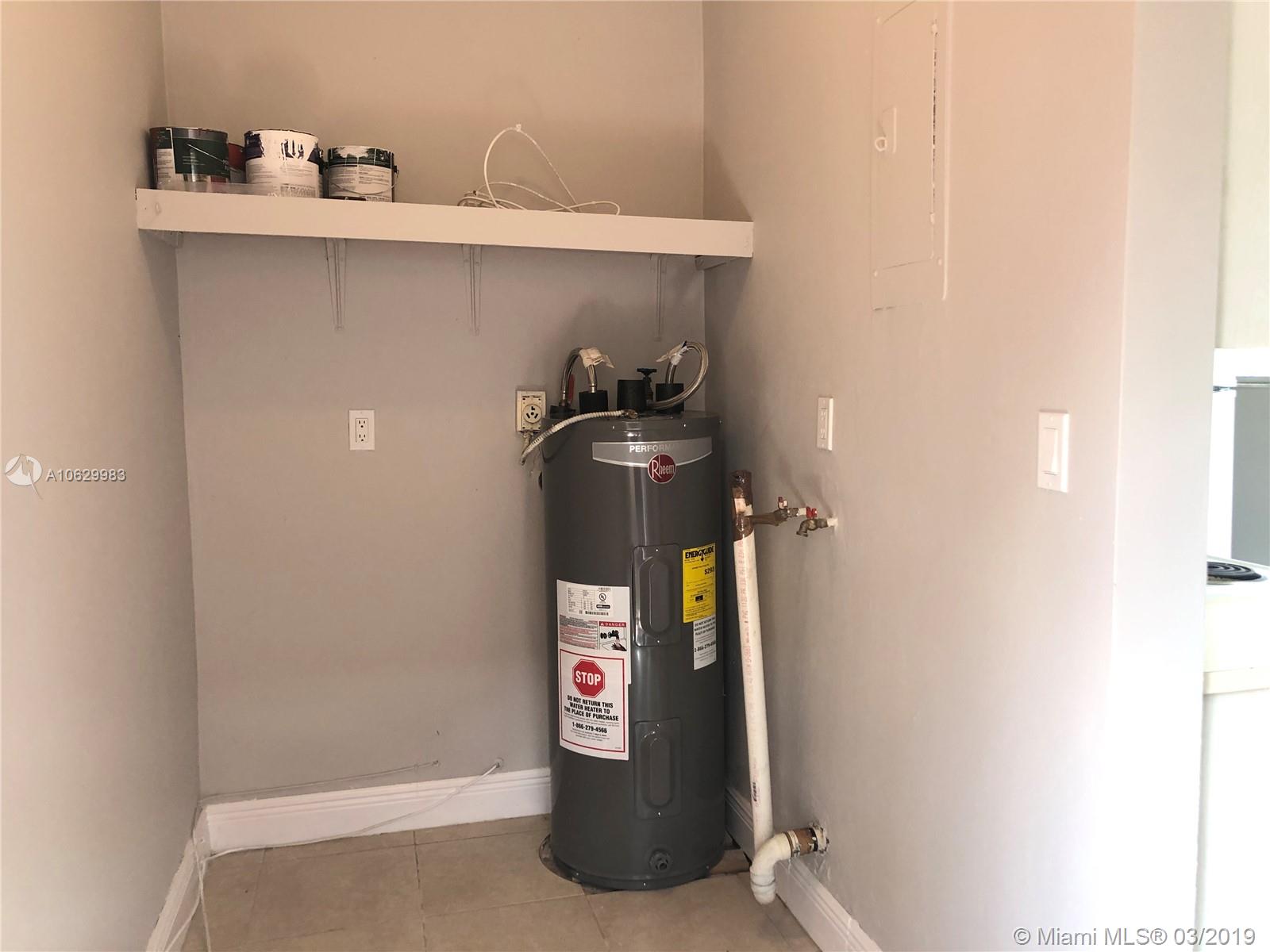 GRAPELAND - Residential Lease