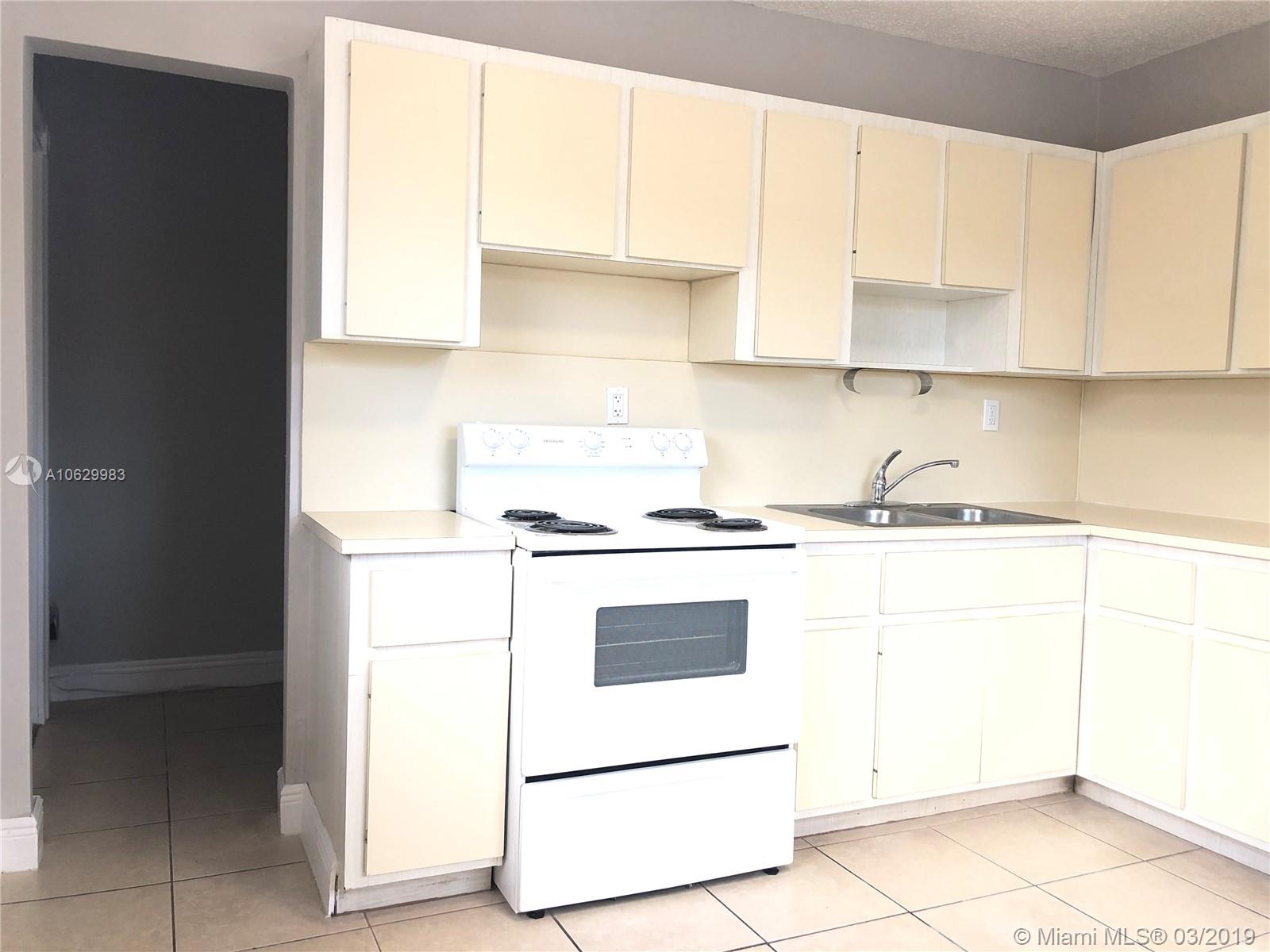 GRAPELAND - Residential Lease