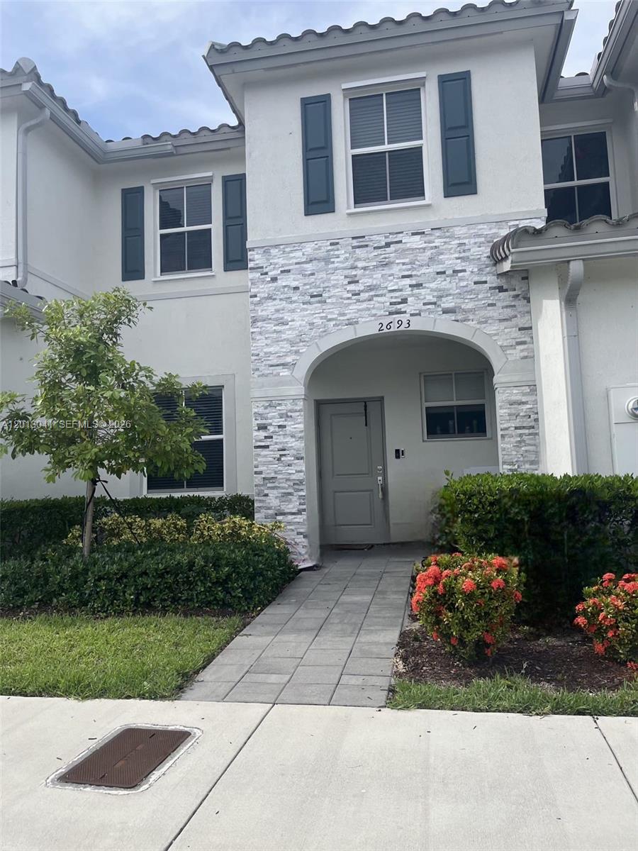 KEYS GATE RESIDENTIAL - Residential Lease