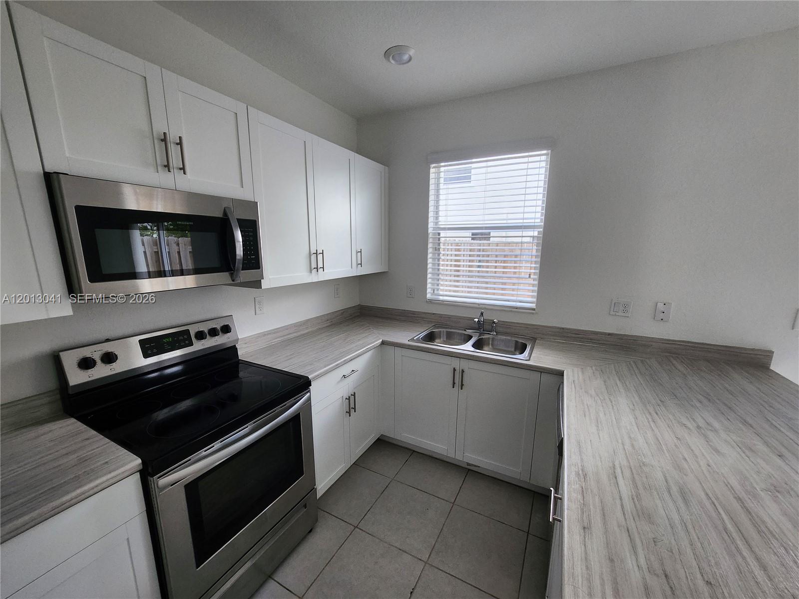 KEYS GATE RESIDENTIAL - Residential Lease