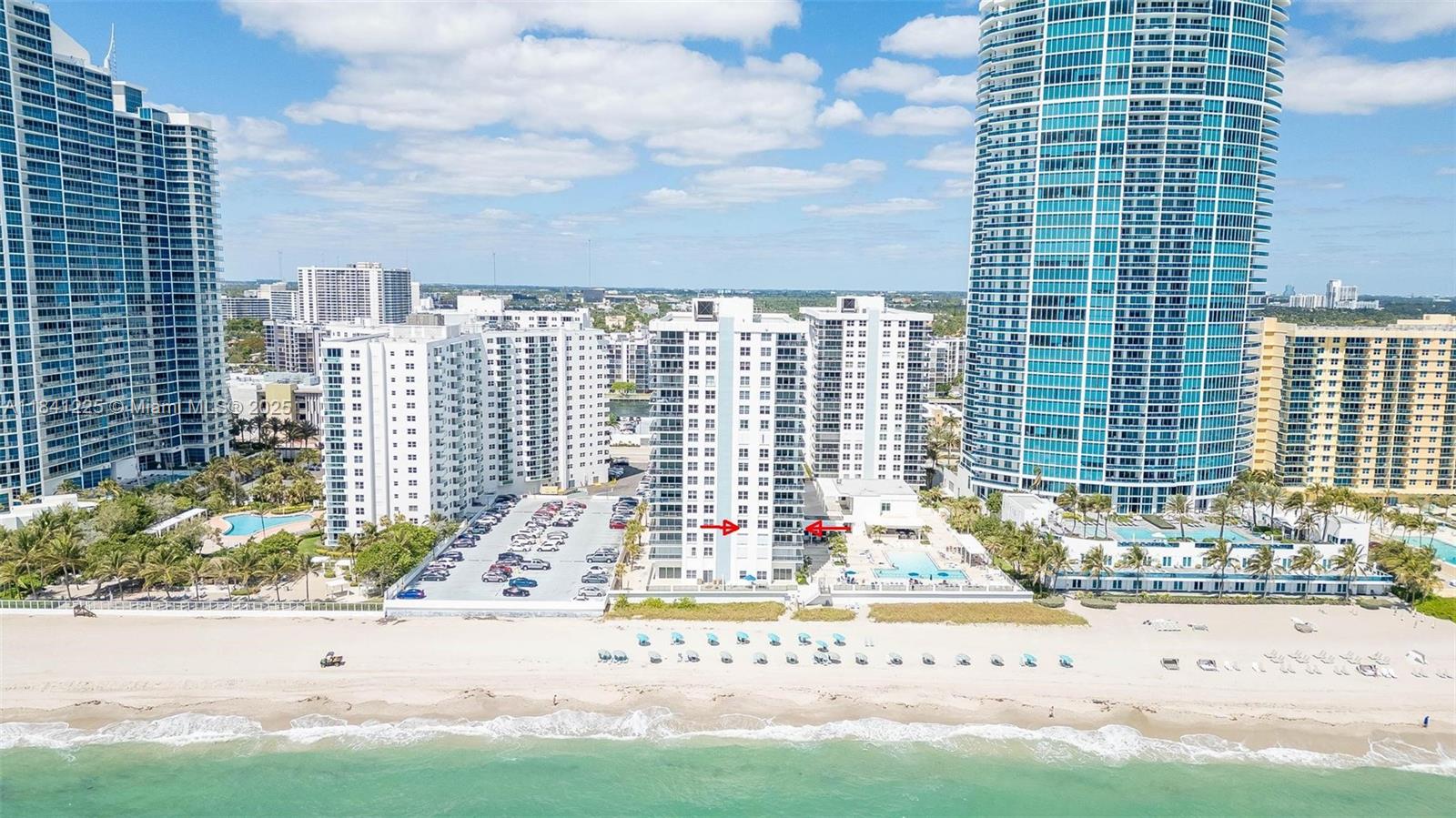 AQUARIUS CONDO - Residential