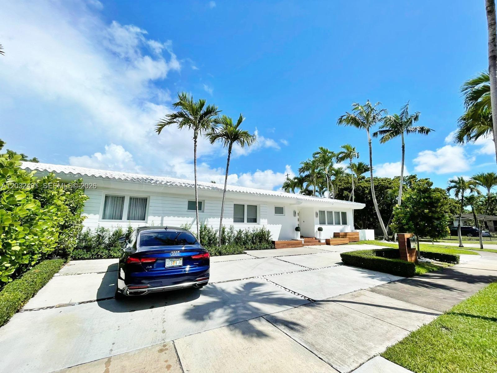 290 E Shore Dr E 290