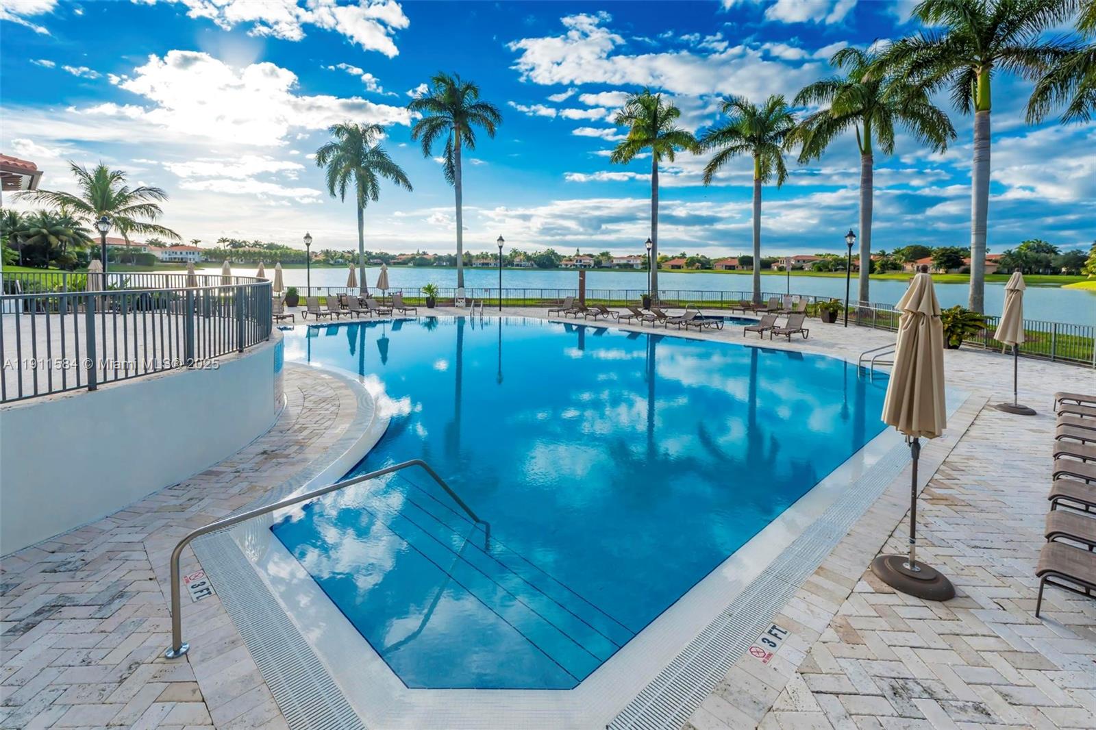 CUTLER CAY - Residential