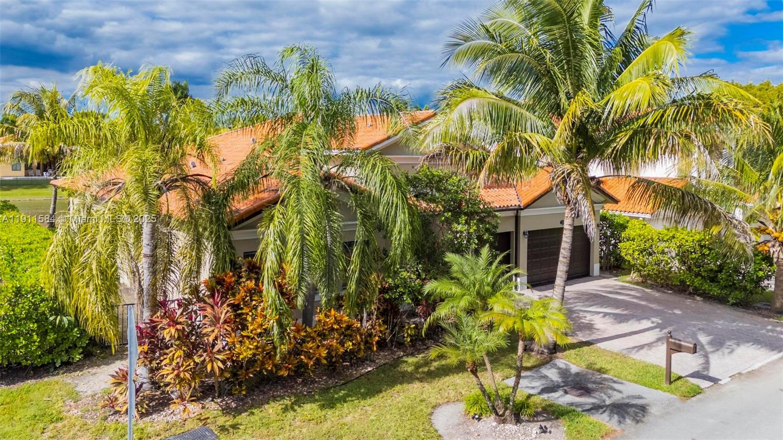 CUTLER CAY - Residential