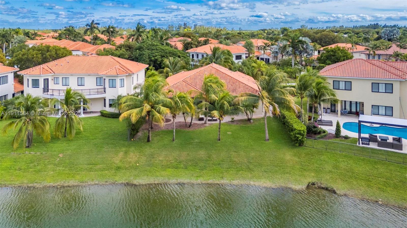 CUTLER CAY - Residential