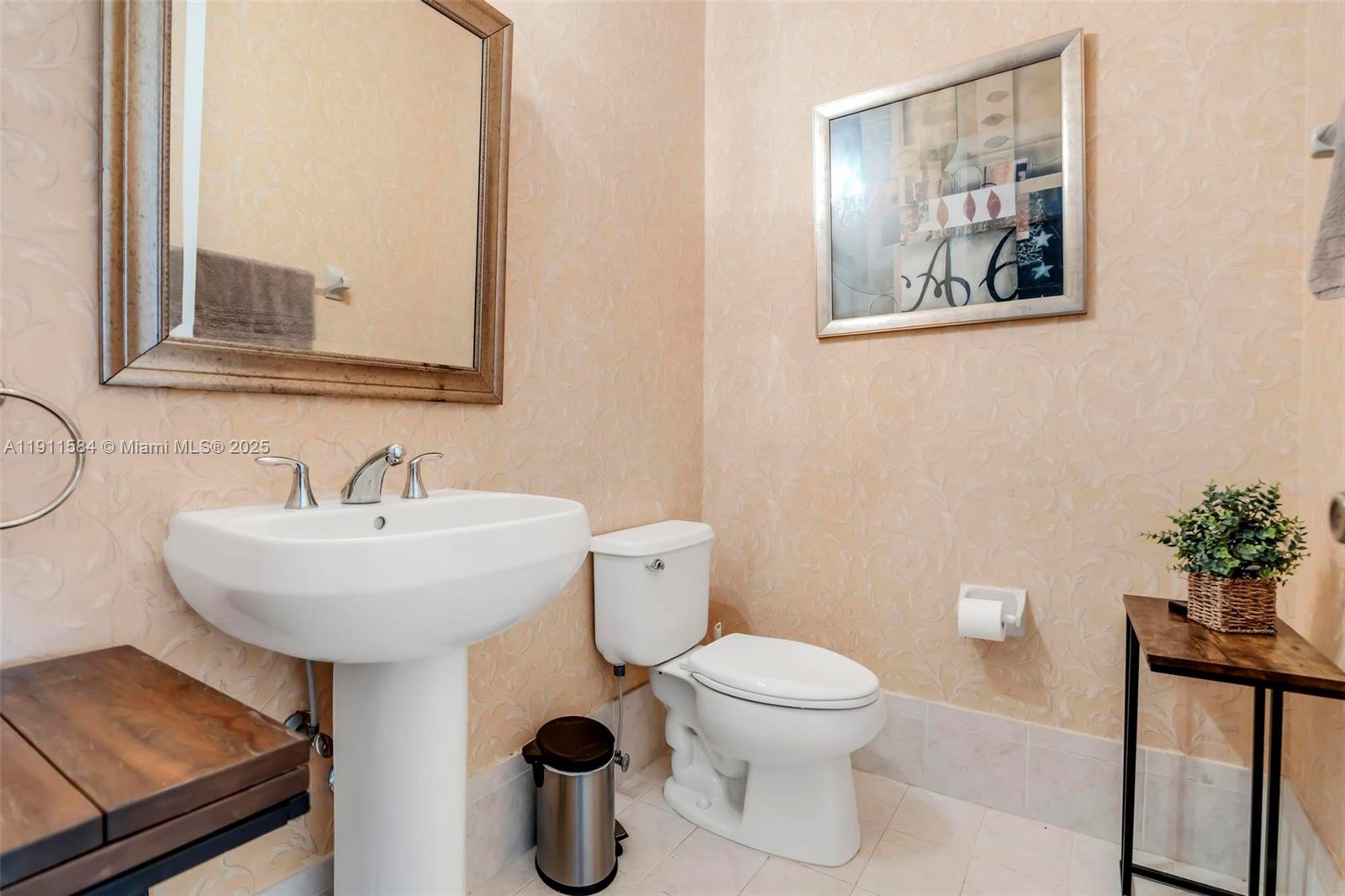 CUTLER CAY - Residential