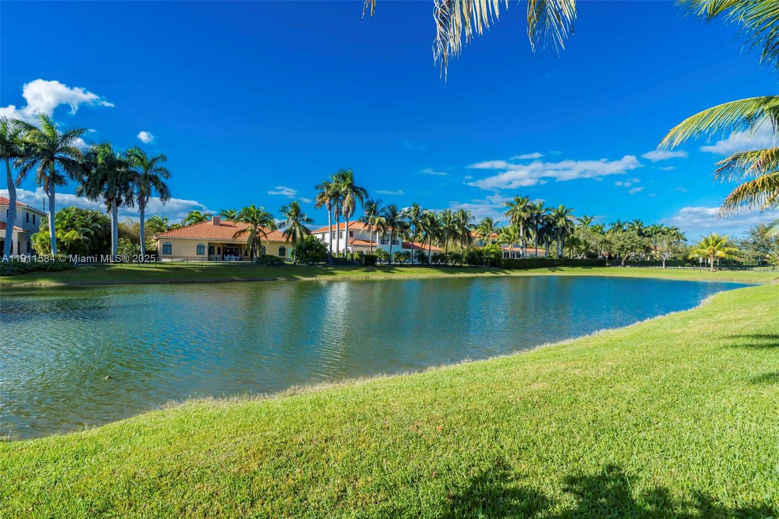 CUTLER CAY - Residential