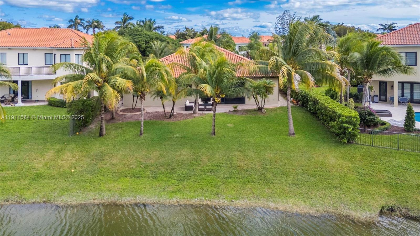 CUTLER CAY - Residential