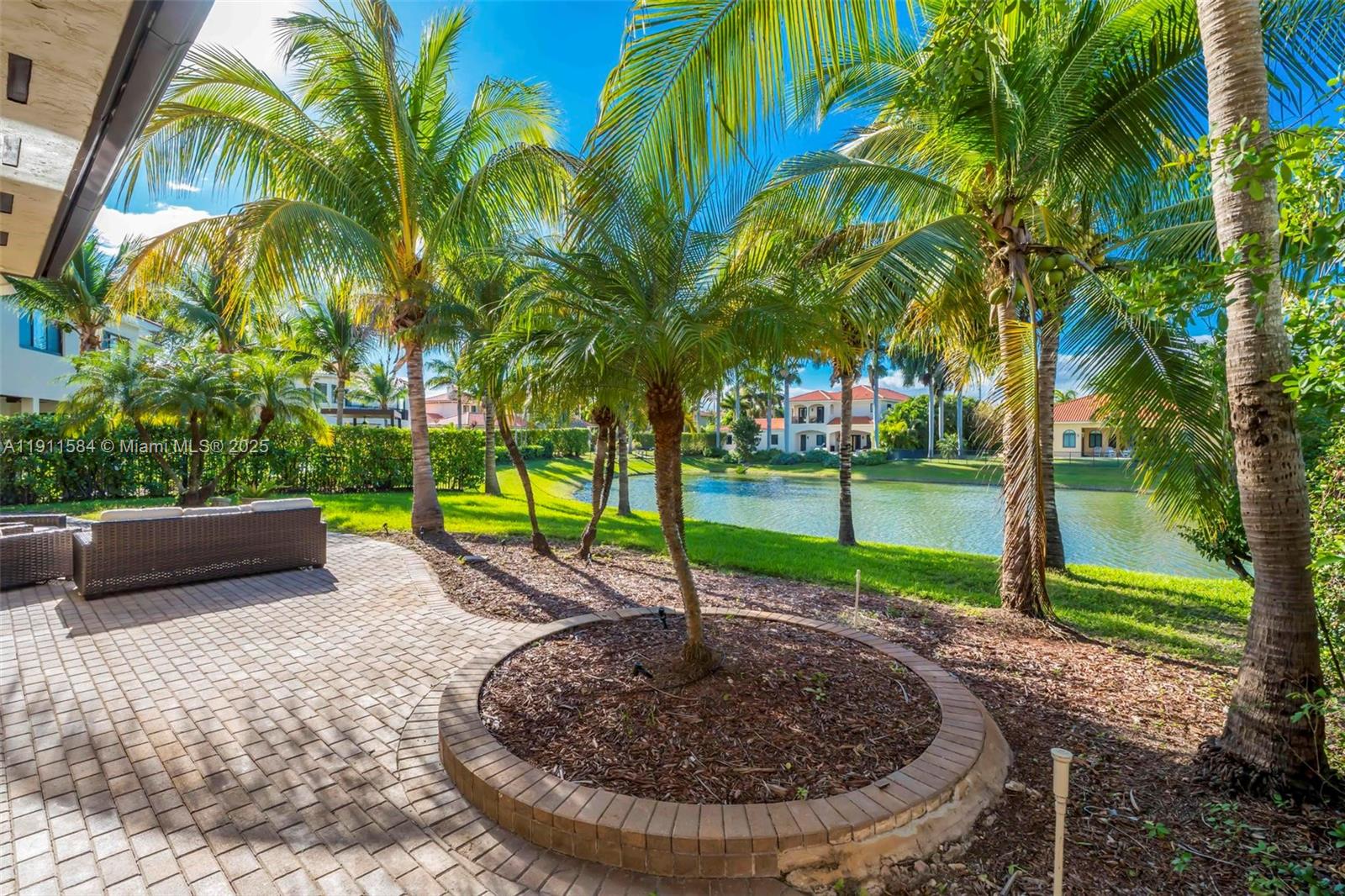 CUTLER CAY - Residential