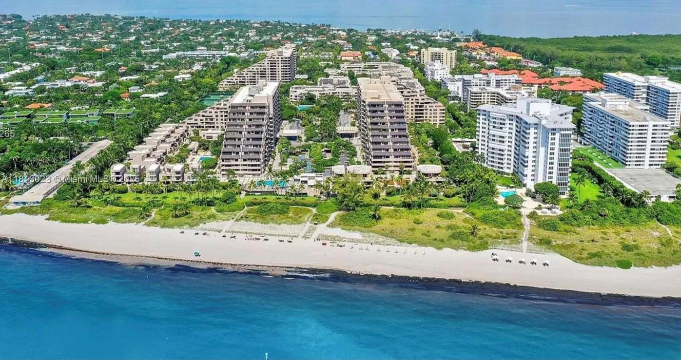 Rental Property at 161 Crandon Blvd 222, Key Biscayne, Miami-Dade County, Florida - Bedrooms: 3 
Bathrooms: 2  - $7,500 MO.