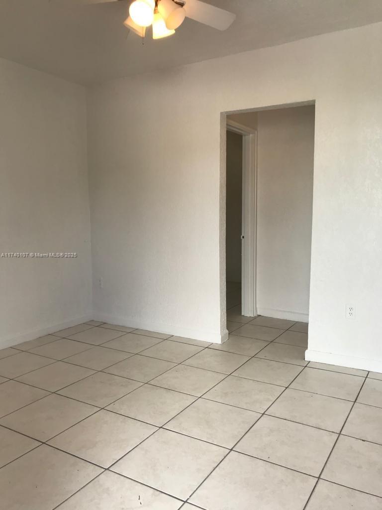 Rental Property at 160 Nw 11th Ter 1, Miami, Broward County, Florida - Bedrooms: 1 
Bathrooms: 1  - $1,400 MO.