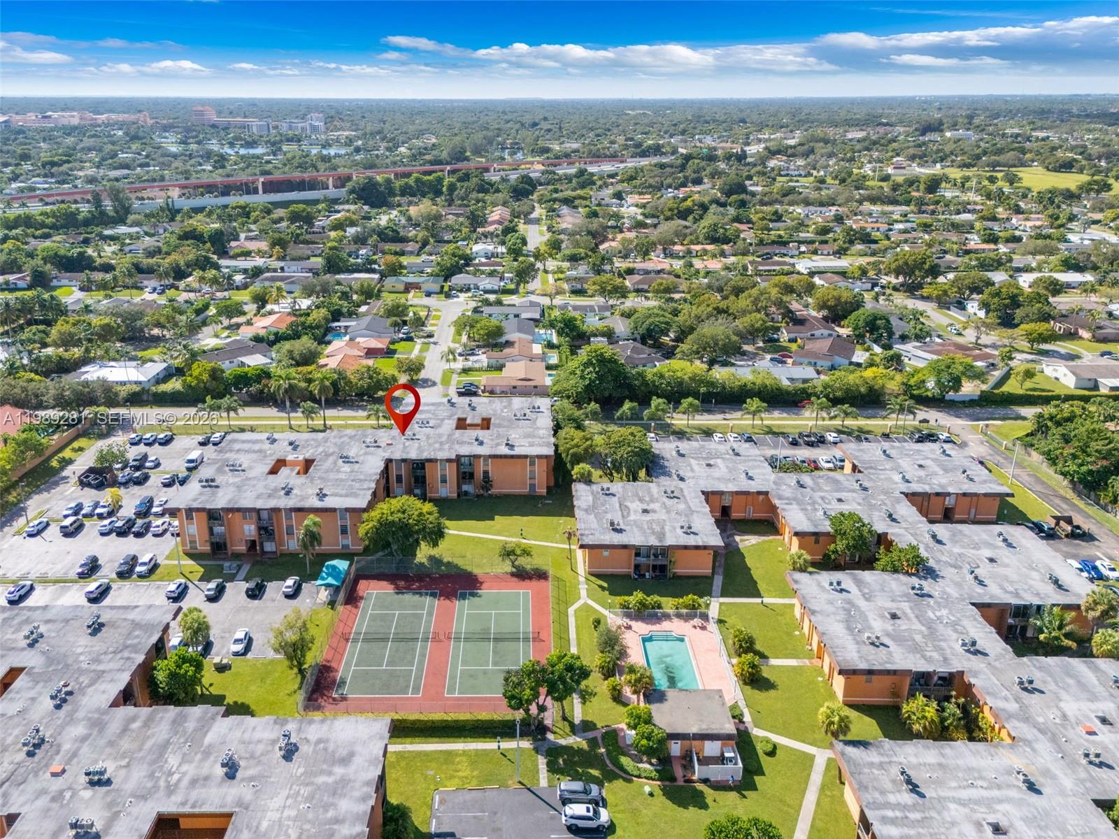 SUNSET PALMS EAST CONDO - Residential Lease