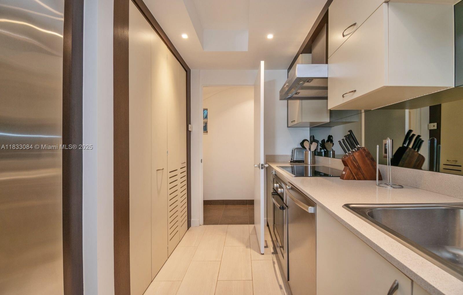 PARK VILLAS CONDO - Residential