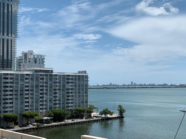 Cite on the Bay community located in Edgewater right across from Margaret Pace Park. Close to the best Miami has to offer, steps away from Wynwood, Midtown, Design District and Art and Museum district. The unit has a nice view of Biscayne Bay and North Miami Beach. It features Wood floors, European kitchen with granite counter top and stainless steel appliances, marble bath, walk in closet, washer and dryer in unit and 1 covered parking spot. Cite condo offers 24 hour security, valet parking, state of the art gym, pool, jacuzzi and club room. Walking distance to supermarkets, restaurants and cafes.
